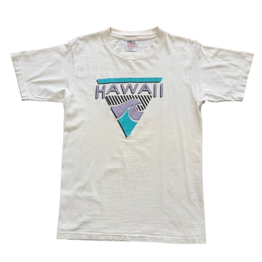 Vintage 90s Hawaii Beach Wave Surf Distressed Ocean Art Design Graphic T-shirt